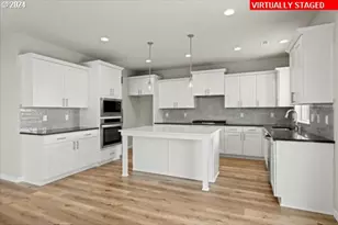 10060 SE Vradenburg Rd, Happy Valley, OR 97086 - Photo 15