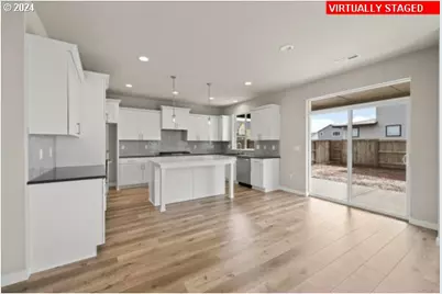 10060 SE Vradenburg Rd #397, Happy Valley, OR 97086 - Photo 15