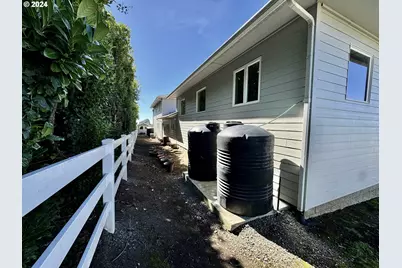 98694 Woodriff Ln, Brookings, OR 97415 - Photo 45