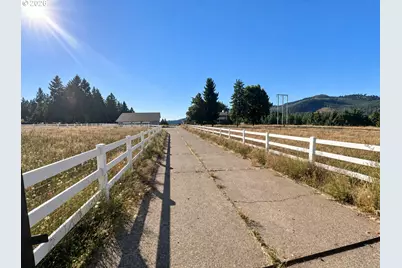 88692 Ermi Bee Rd, Springfield, OR 97478 - Photo 7