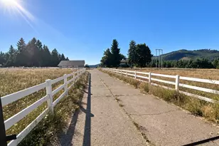 88692 Ermi Bee Rd, Springfield, OR 97478 - Photo 7