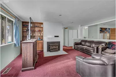 6500 SE Madrona Dr, Milwaukie, OR 97222 - Photo 11