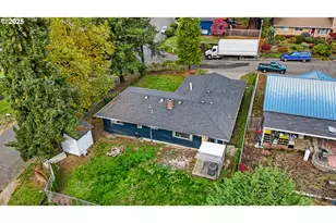 6500 SE Madrona Dr, Milwaukie, OR 97222 - Photo 5