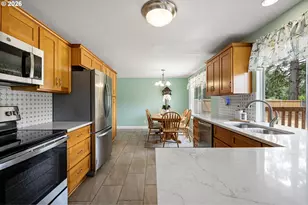 92726 Pebble Beach Ln, Junction City, OR 97448 - Photo 17