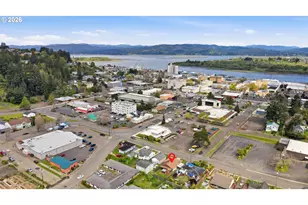 237 S 7th St, Coos Bay, OR 97420 - Photo 27