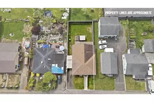 237 S 7th St, Coos Bay, OR 97420 - Photo 29