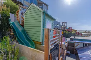 34 NE Williams Ave, Depoe Bay, OR 97341 - Photo 31