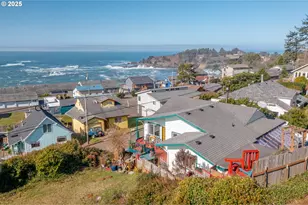 34 NE Williams Ave, Depoe Bay, OR 97341 - Photo 5