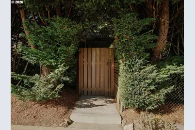 601 SW Chestnut St, Portland, OR 97219 - Photo 31