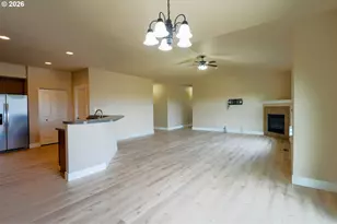 376 NW Crest View Ct, Hermiston, OR 97838 - Photo 13