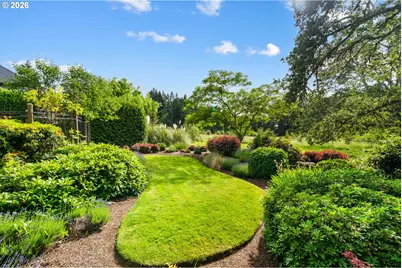 2940 Summit Terrace Dr, Eugene, OR 97405 - Photo 33