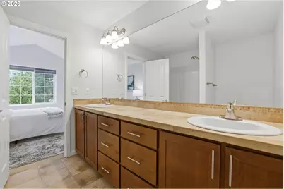 10564 NE Gateway St, Hillsboro, OR 97006 - Photo 27