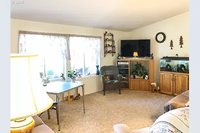 5956 Buckhorn Rd, Roseburg, OR 97470 - Photo 5