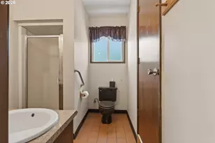 832 Wilsonville Rd, Newberg, OR 97132 - Photo 5