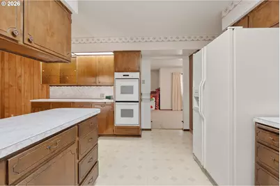 832 Wilsonville Rd, Newberg, OR 97132 - Photo 11