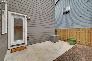 8209 SE 69th Ave, Portland, OR 97206 - Photo 27