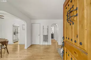 27 SE 85th Ave, Portland, OR 97216 - Photo 3