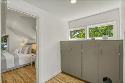 27 SE 85th Ave, Portland, OR 97216 - Photo 21