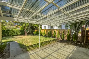 27 SE 85th Ave, Portland, OR 97216 - Photo 27