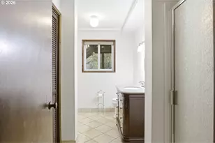 16420 Chessington Ct, Gladstone, OR 97027 - Photo 37