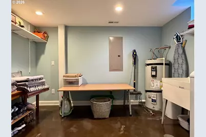 333 W Niagara Ave, Astoria, OR 97103 - Photo 35