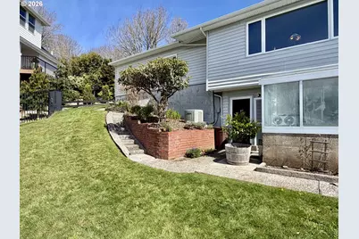 333 W Niagara Ave, Astoria, OR 97103 - Photo 43