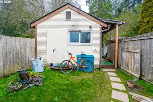 1702 Augusta St, Eugene, OR 97403 - Photo 3