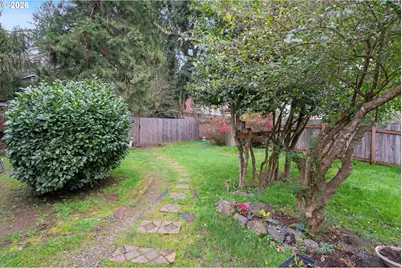 1702 Augusta St, Eugene, OR 97403 - Photo 41