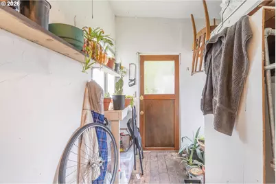 1702 Augusta St, Eugene, OR 97403 - Photo 21