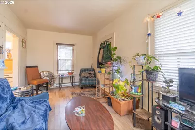 1702 Augusta St, Eugene, OR 97403 - Photo 15