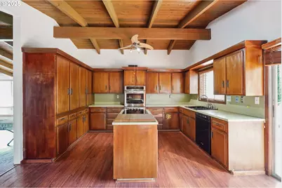 6901 SE Oaks Park Way #1, Portland, OR 97202 - Photo 9