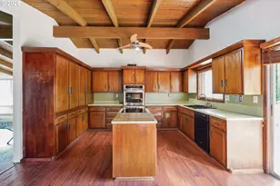 6901 SE Oaks Park Way, Portland, OR 97202 - Photo 9