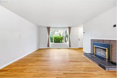 14074 SE Laurie Ave, Milwaukie, OR 97267 - Photo 9