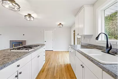 14074 SE Laurie Ave, Milwaukie, OR 97267 - Photo 15