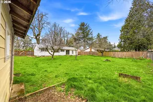 14074 SE Laurie Ave, Milwaukie, OR 97267 - Photo 33