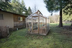 1954 Yeust Rd, Azalea, OR 97410 - Photo 11