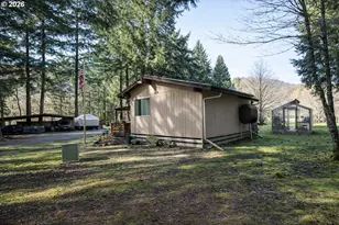 1954 Yeust Rd, Azalea, OR 97410 - Photo 15