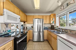1616 N Columbia St, Seaside, OR 97138 - Photo 13