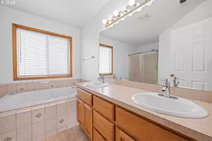 375 McClure Ave, Astoria, OR 97103 - Photo 45