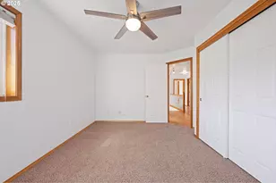 375 McClure Ave, Astoria, OR 97103 - Photo 35