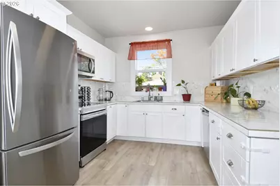 5636 SE 88th Ave, Portland, OR 97266 - Photo 9