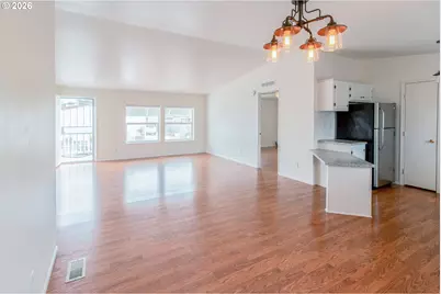 221 NW Bree Dr, Winston, OR 97496 - Photo 9