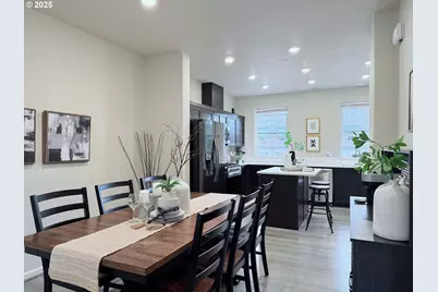 28830 SW Villebois Dr, Wilsonville, OR 97070 - Photo 9