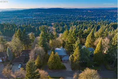 2543 Palisades Crest Dr, Lake Oswego, OR 97034 - Photo 45