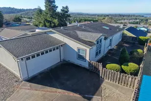 752 Denise Pl, Coos Bay, OR 97420 - Photo 1