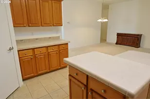752 Denise Pl, Coos Bay, OR 97420 - Photo 9