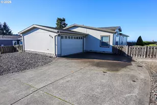 752 Denise Pl, Coos Bay, OR 97420 - Photo 43