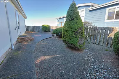 752 Denise Pl, Coos Bay, OR 97420 - Photo 39