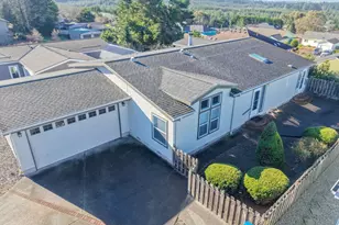 752 Denise Pl, Coos Bay, OR 97420 - Photo 41