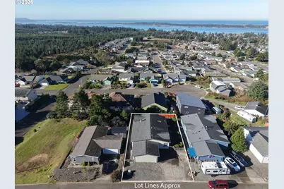752 Denise Pl, Coos Bay, OR 97420 - Photo 47